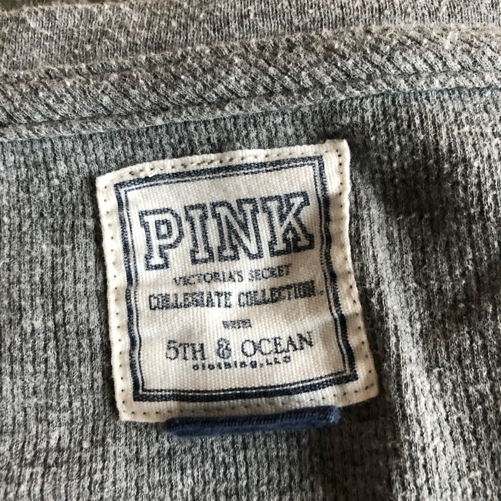 Victoria’s Secret PINK IU Grey long sleeve XS - Picture 4 of 4
